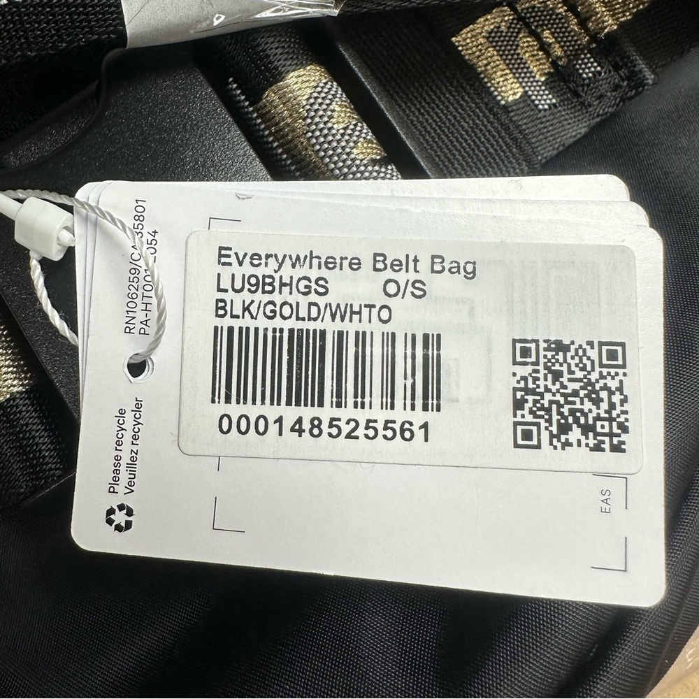 Rare LuluLemon Belt Bag - Picture 7 of 7